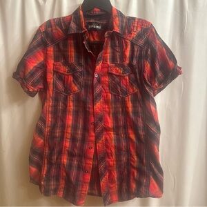 Men’s Red Plaid Short-Sleeve Button-Down Shirt
